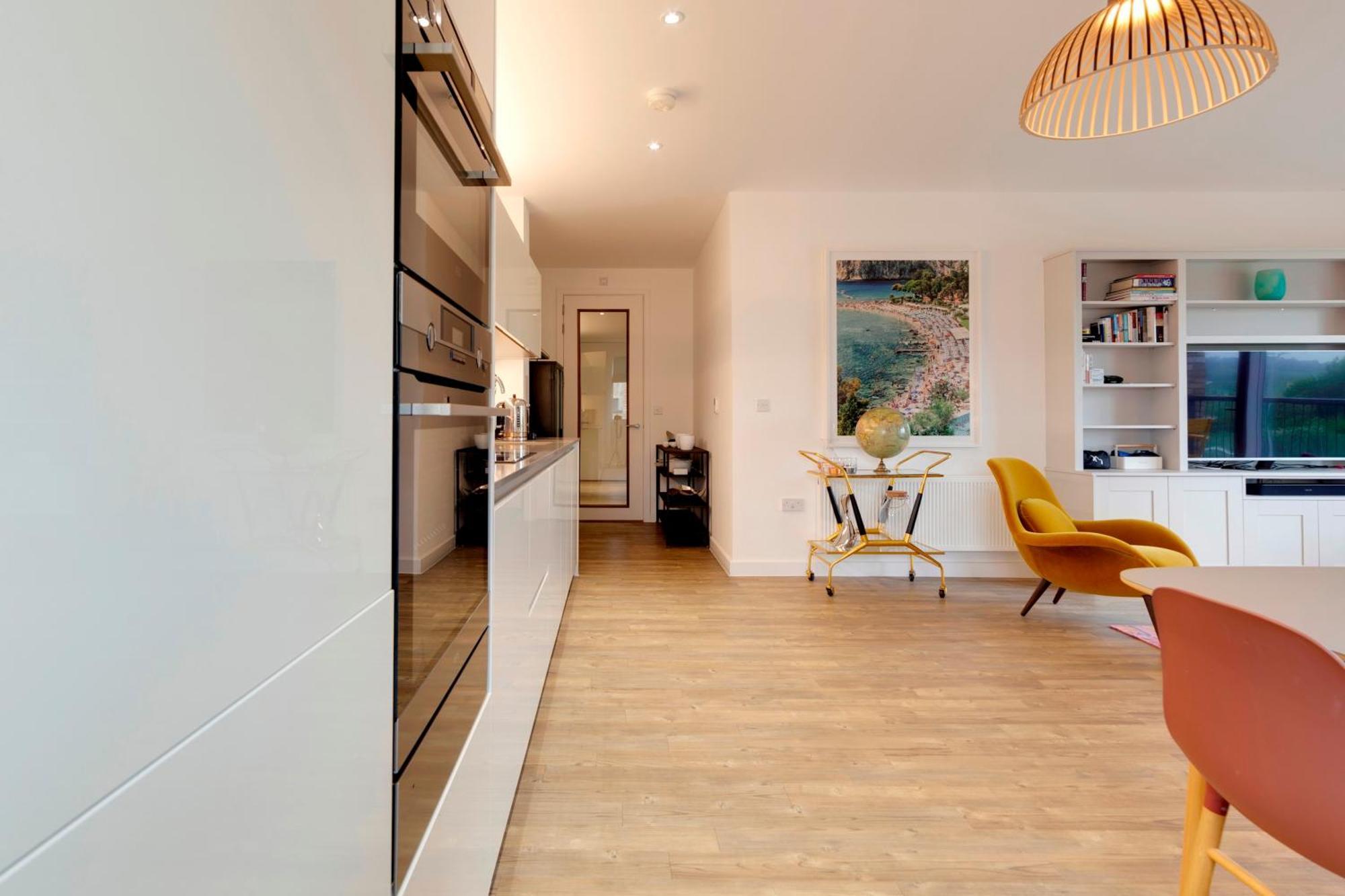 Pass The Keys Stunning And Spacious Modern Flat - Own Car Park CBG Dış mekan fotoğraf